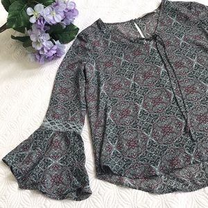 Hippie Rose top with bell sleeves